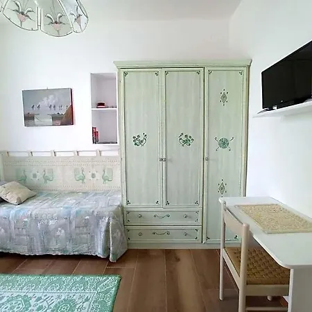 Couette-café La Pervinca 3*